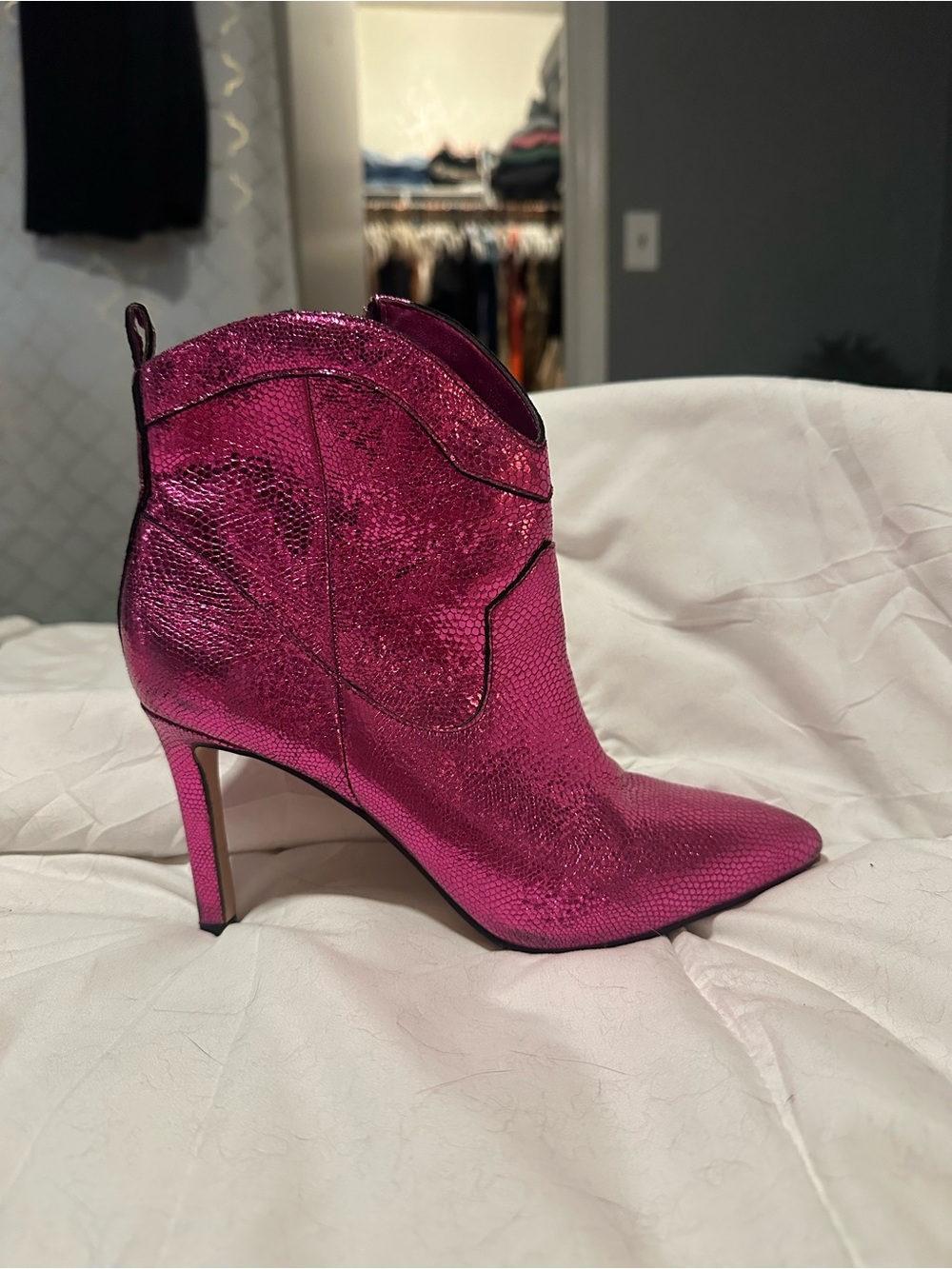 Gianni Bini Metallic Fuchsia Pointed Toe Ankle Booties - Picture 2 of 4